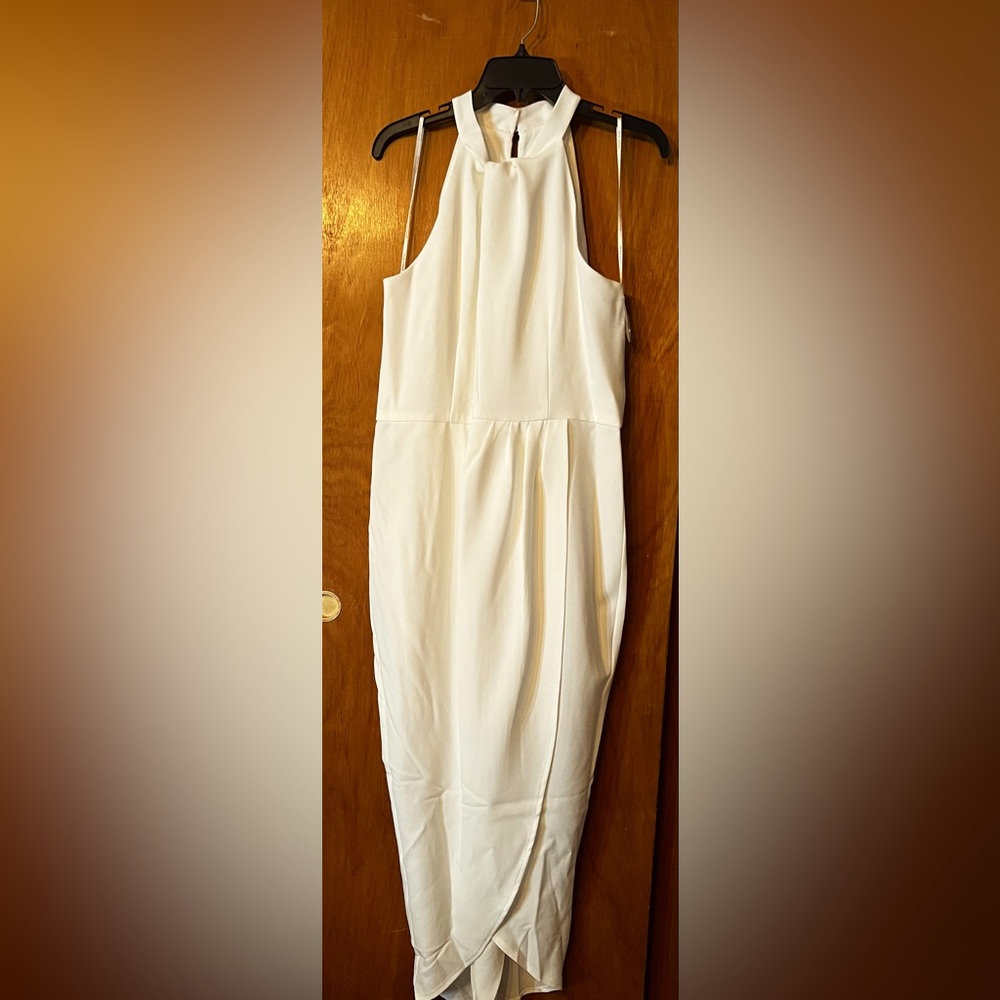 Nordstrom Julia Jordan! Beautiful Cream Colored, Evening or Semi Formal Dress